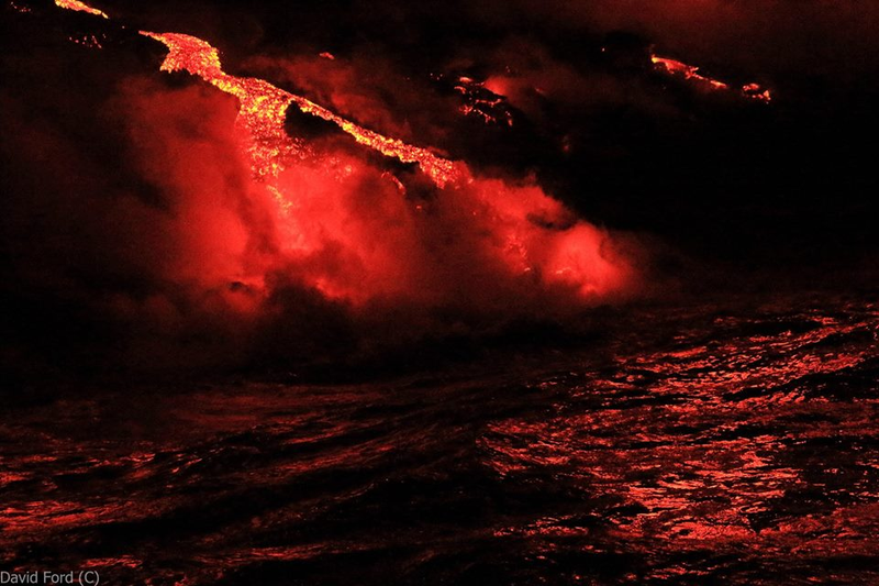 Illustration for article titled Lava Spilling Over a Cliff Looks Like Hot Candy